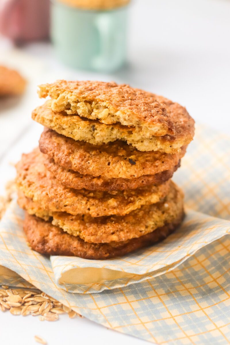 Cookies made with Oatmeal featuring Brown sugar.