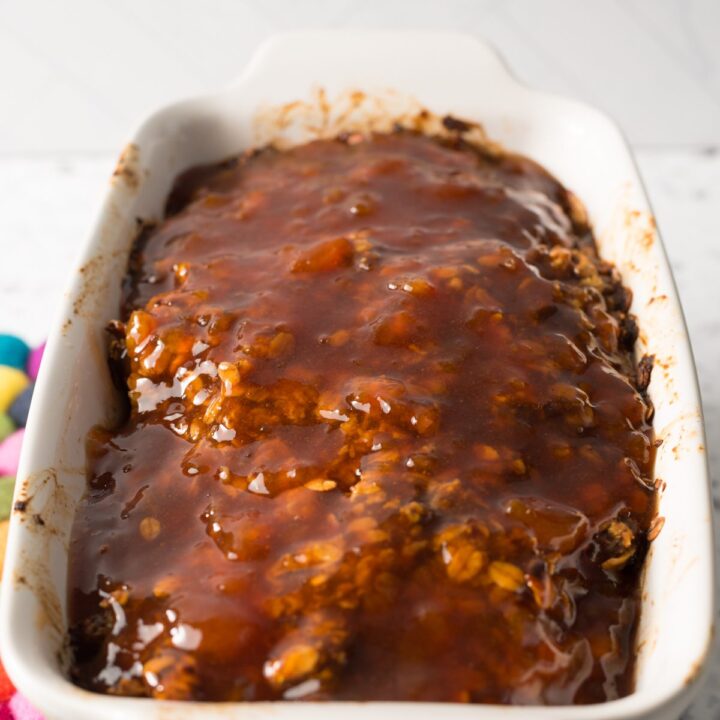 Easy Meatloaf recipe with oatmeal