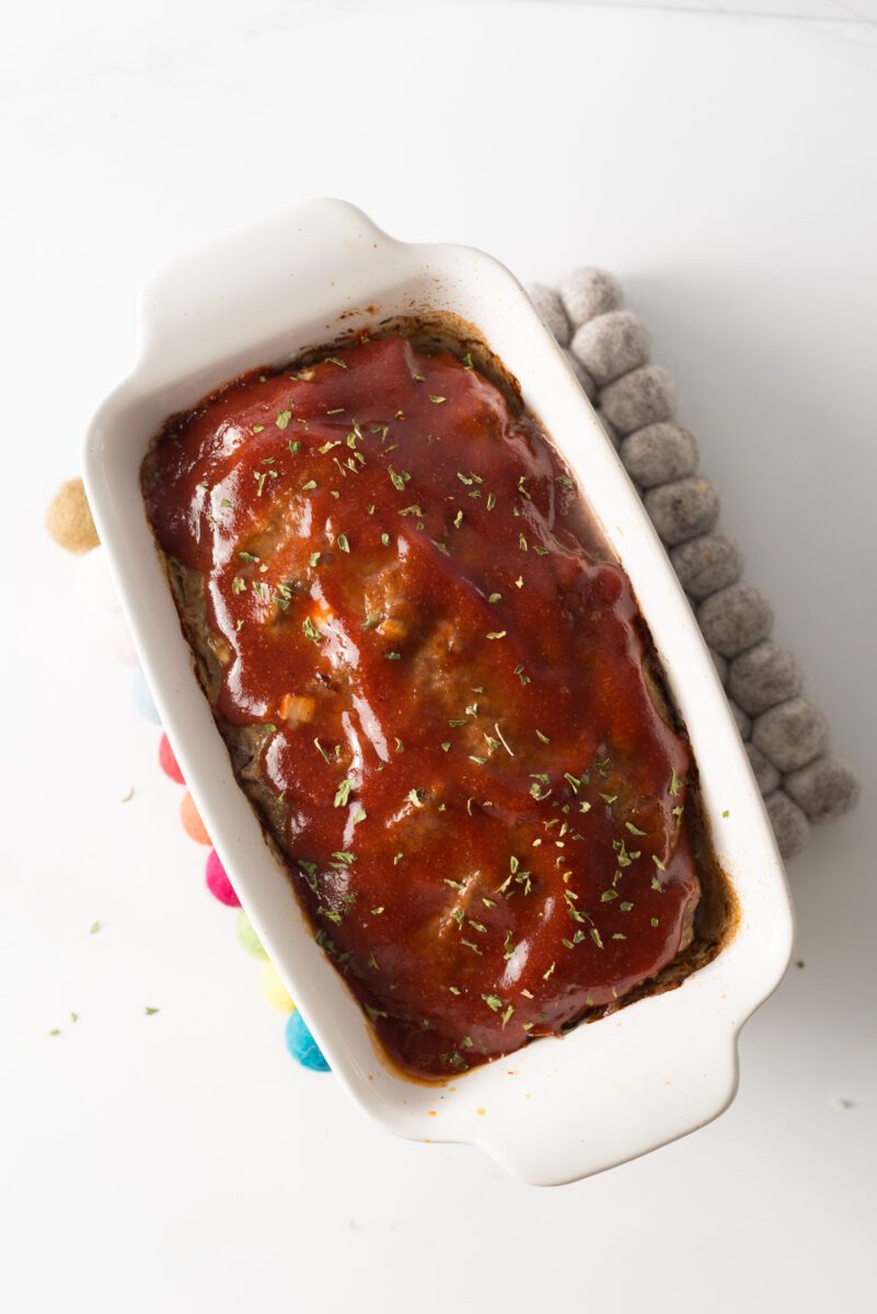 Simple meatloaf recipe that tastes like it came straight from your grandmas oven.