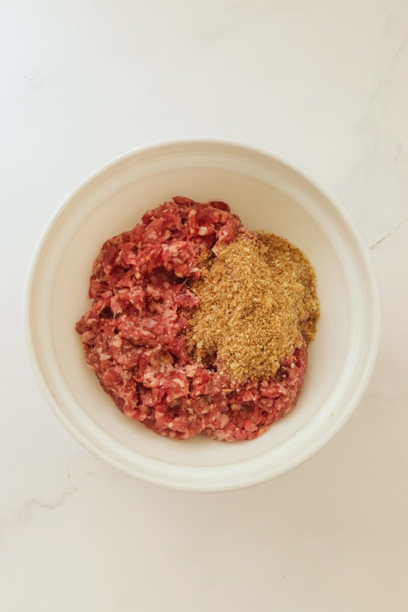 Mix the spices in the mince