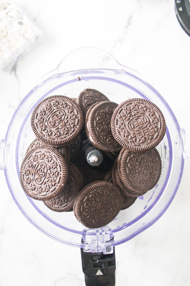 Place the Oreo cookies in a food processor