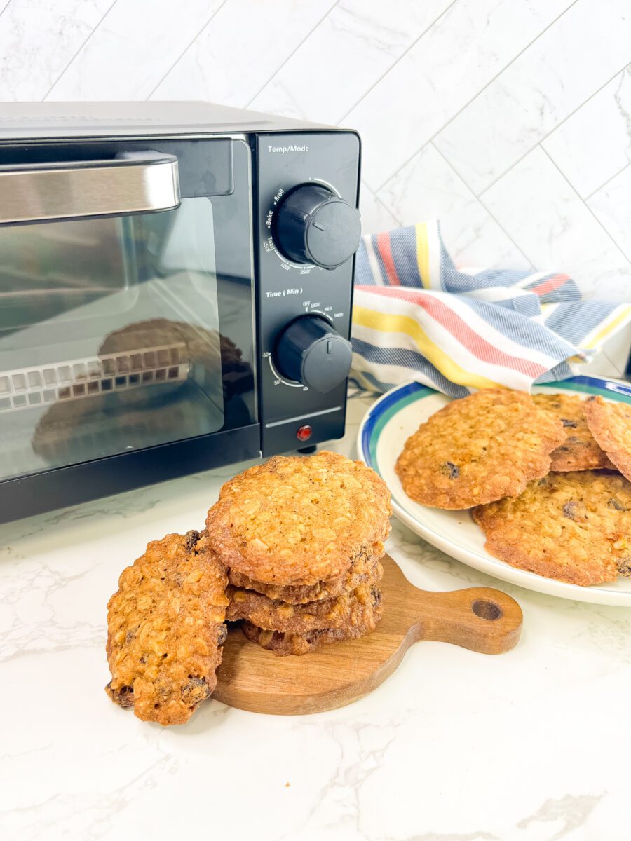 Toaster Oven Oatmeal Cookies